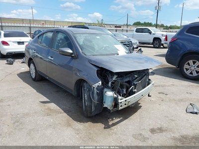 3N1CN7AP3KL****** 2019 Nissan Versa