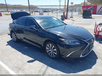 58ACZ1B18MU****** 2021 Lexus ES 350