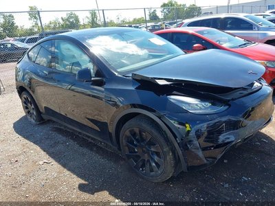 5YJYGDEE3MF****** 2021 Tesla Model Y