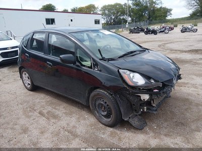 JHMGE8H38DC****** 2013 Honda Fit