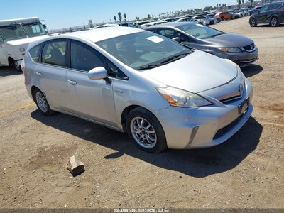 JTDZN3EUXEJ****** 2014 Toyota Prius V