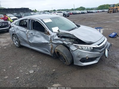 2HGFC2F57JH****** 2018 Honda Civic