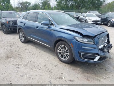 2LMPJ8K92KB****** 2019 Lincoln Nautilus