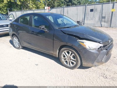 2017 Toyota Yaris