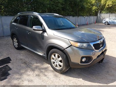 5XYKT3A61DG****** 2013 Kia Sorento