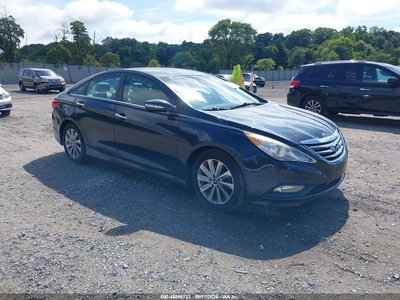 5NPEC4AB7EH****** 2014 Hyundai Sonata