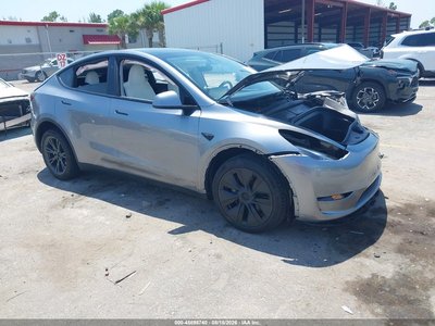 7SAYGDEE4RA****** 2024 Tesla Model Y