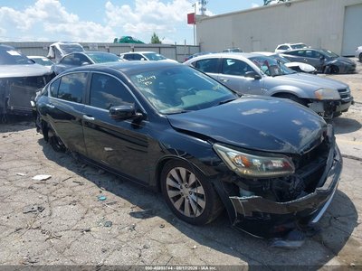 1HGCR2F84FA****** 2015 Honda Accord