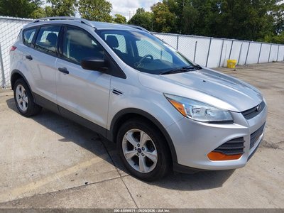 1FMCU0F79GU****** 2016 Ford Escape