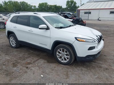 1C4PJLCB7GW****** 2016 Jeep Cherokee