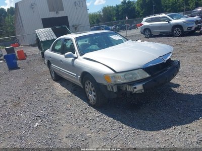1LNHM97V52Y****** 2002 Lincoln Continental