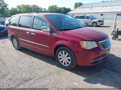 2012 Chrysler Town & Country
