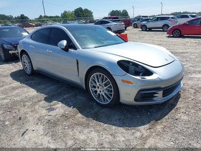 WP0AA2A75HL****** 2017 Porsche Panamera