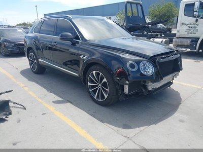SJAAM4ZVXKC****** 2019 Bentley Bentayga