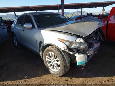 2011 Infiniti FX50
