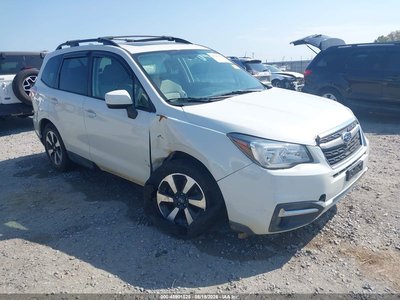 JF2SJAGC7JH****** 2018 Subaru Forester