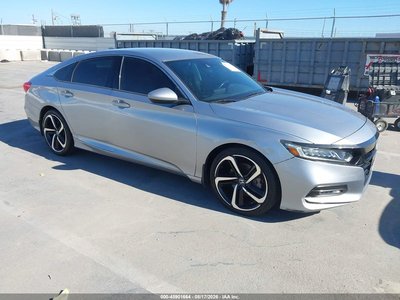 1HGCV1F32JA****** 2018 Honda Accord