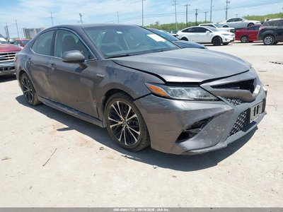 2018 Toyota Camry Hybrid