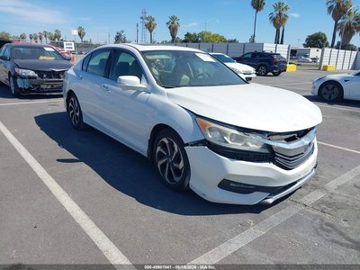 1HGCR2F93HA****** 2017 Honda Accord