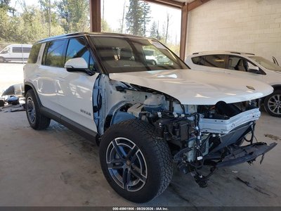 7PDSGBBAXSN****** 2025 Rivian R1S