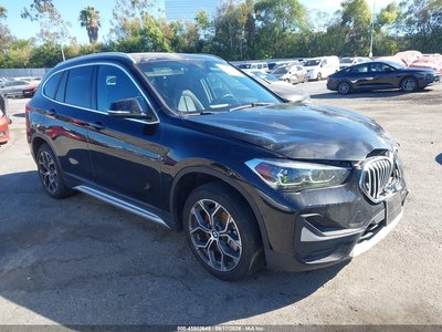 WBXJG7C06N5****** 2022 BMW X1