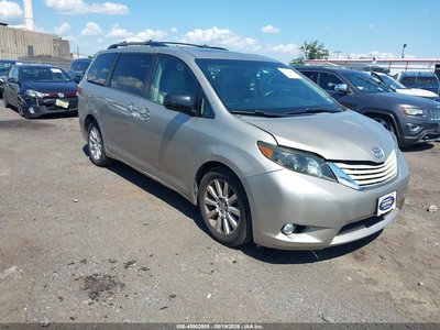 5TDDK3DC6FS****** 2015 Toyota Sienna