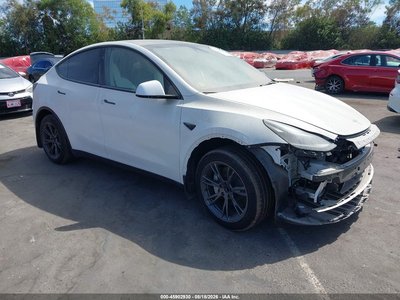 7SAYGDED8RF****** 2024 Tesla Model Y