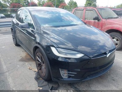 5YJXCBE20HF****** 2017 Tesla Model X