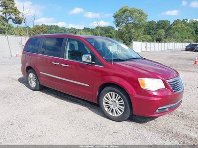 2014 Chrysler Town & Country
