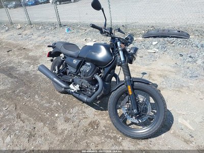 ZGUKZUA04PM****** 2023 Moto Guzzi V7 Stone