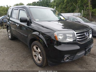 5FNYF4H48FB****** 2015 Honda Pilot