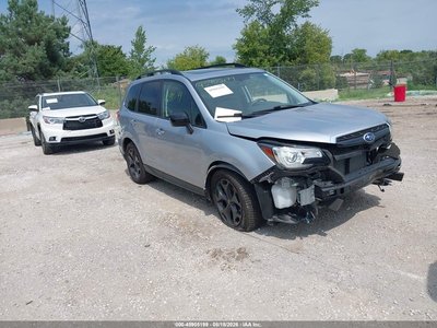 JF2SJAEC3JH****** 2018 Subaru Forester