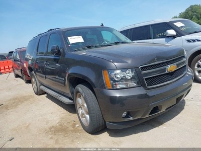 1GNUKJE36AR****** 2010 Chevrolet Suburban