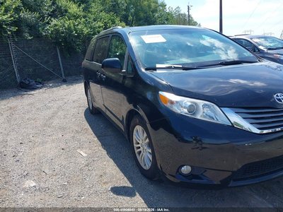 2012 Toyota Sienna