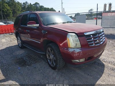 1GYEC638X8R****** 2008 Cadillac Escalade