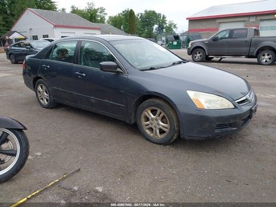1HGCM56827A****** 2007 Honda Accord