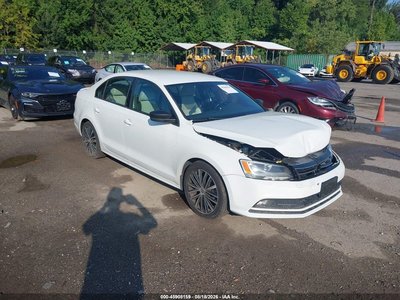 3VWD17AJ5GM****** 2016 Volkswagen Jetta