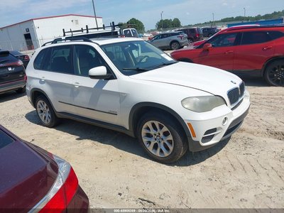 5UXZV4C5XBL****** 2011 BMW X5