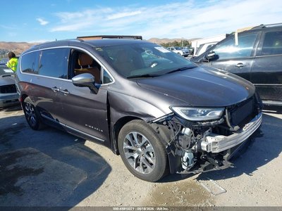 2022 Chrysler Pacifica Hybrid