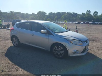 1FAHP3M29CL****** 2012 Ford Focus