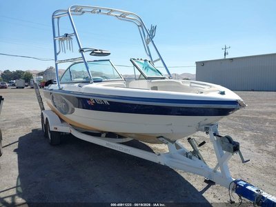 MBCA2EF***** 2000 MasterCraft Boat