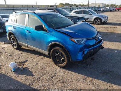JTMZFREV8JJ****** 2018 Toyota RAV4