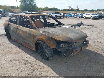 1HGCR3F92FA****** 2015 Honda Accord