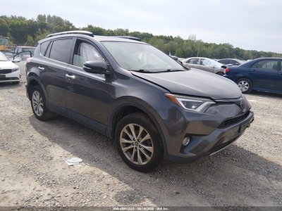 JTMDFREV7HD****** 2017 Toyota RAV4