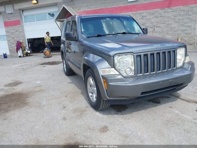 1C4PJMAK2CW****** 2012 Jeep Liberty