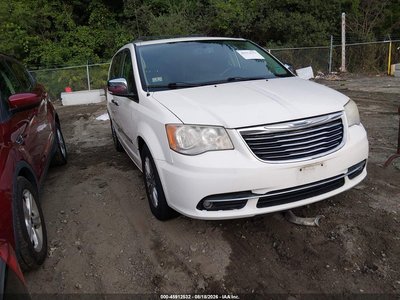 2013 Chrysler Town & Country