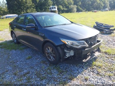 5XXGT4L31KG****** 2019 Kia Optima
