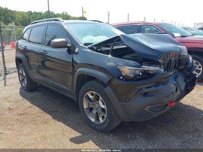 1C4PJMBX3KD****** 2019 Jeep Cherokee