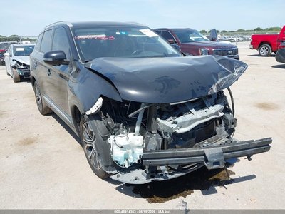 JA4AD3A35JJ****** 2018 Mitsubishi Outlander
