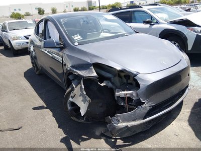 7SAYGAEE2PF****** 2023 Tesla Model Y